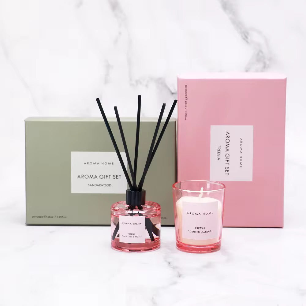Giftset: Geurkaars + Geurstokjes