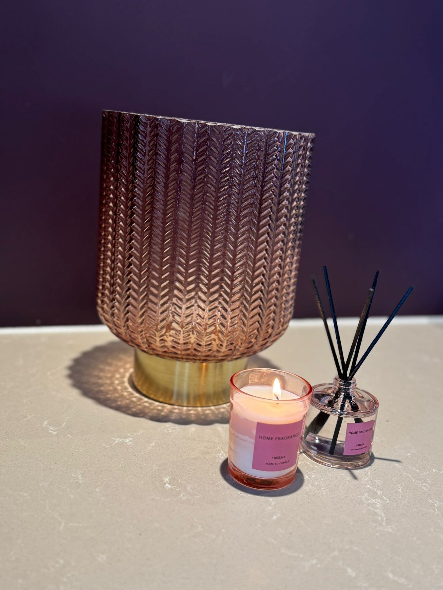 Giftset: Geurkaars + Geurstokjes